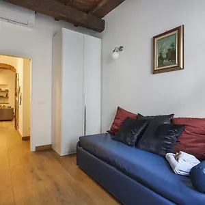 Oltrarno Modern In Florence